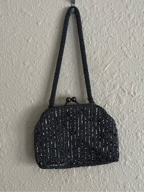 Vintage La Regale beaded small purse